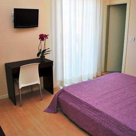 Hotel Lugano Riccione Exterior photo