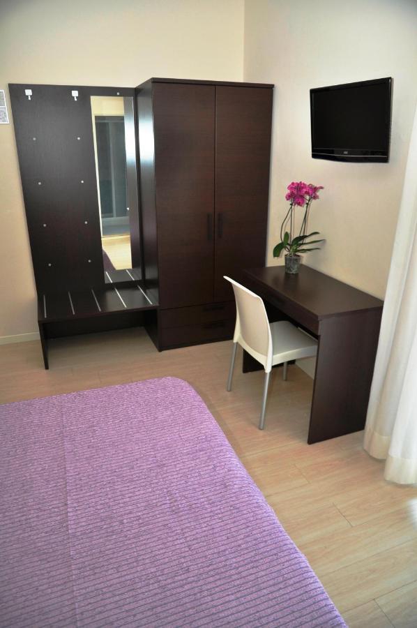 Hotel Lugano Riccione Exterior photo