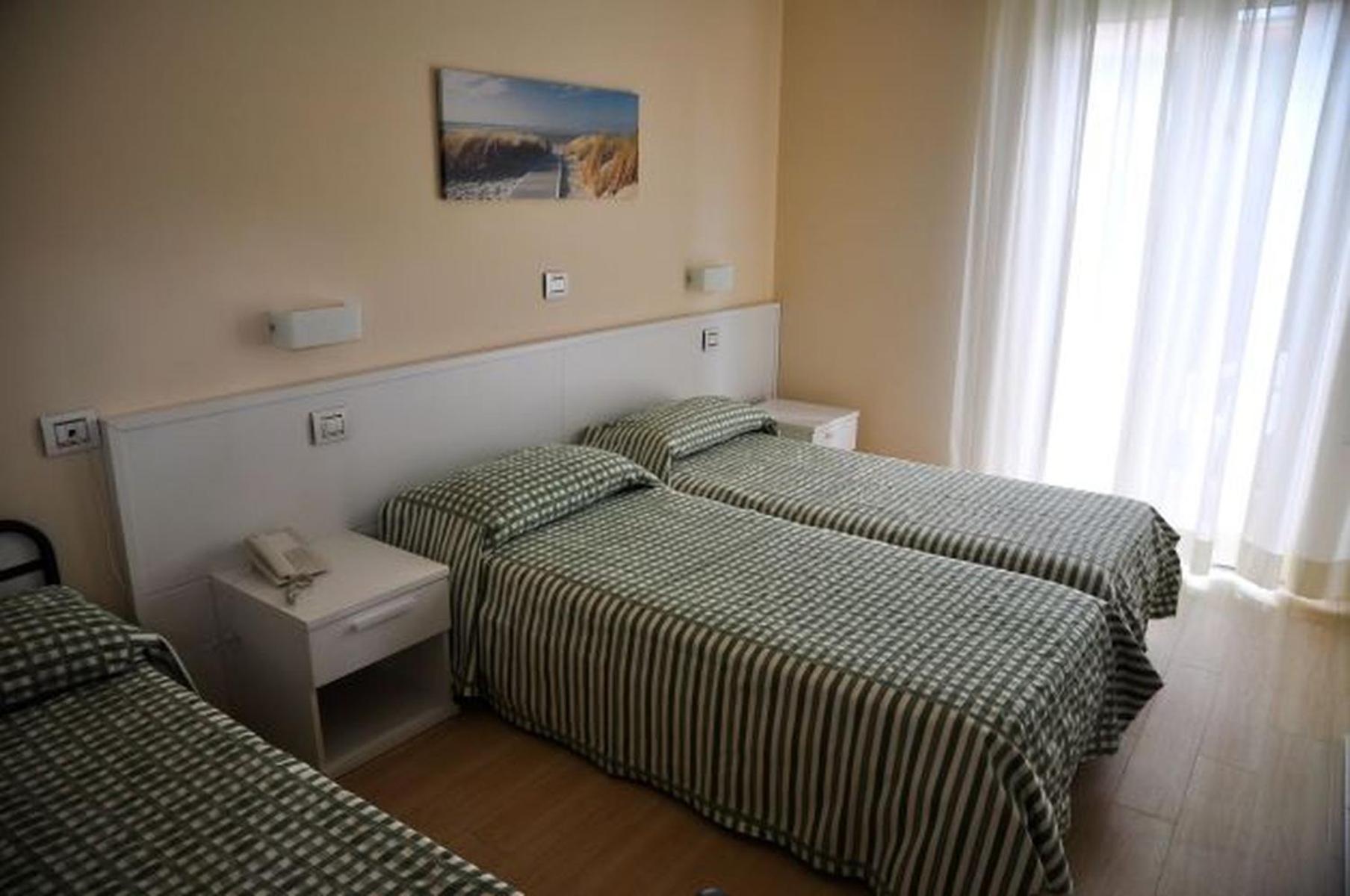 Hotel Lugano Riccione Room photo